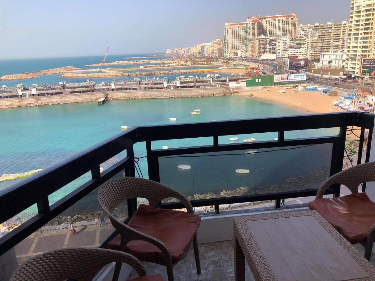 جليم ٣٦١ طريق الجيش برج زهرة البحر *